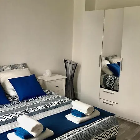 Fun & Detente F3 60m2 Pour 6 Personnes - Paris Porte De La Apartment Aubervilliers